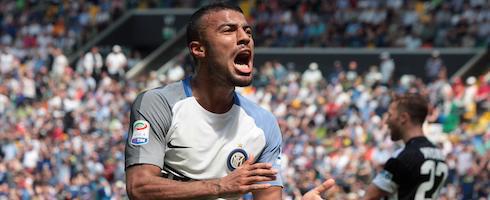 rafinha-1805-celebrating-epa_0