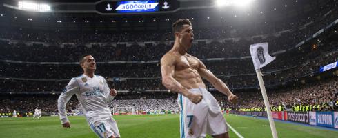 Ronaldo-1804-Juventus-flag-epa_1