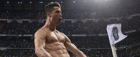 ronaldo-1804-closeup-topless-epa