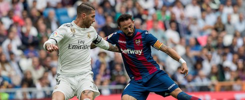Real Madrid's Sergio Ramos against Levante
