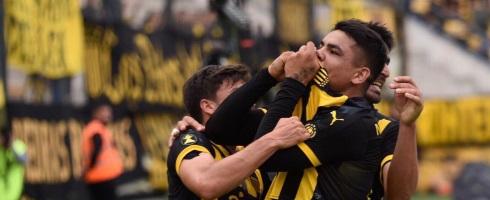 Penarol striker Gabriel Fernandez