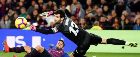 Eibar goalkeeper Asier Riesgo