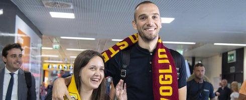 Roma goalkeeper Pau Lopez