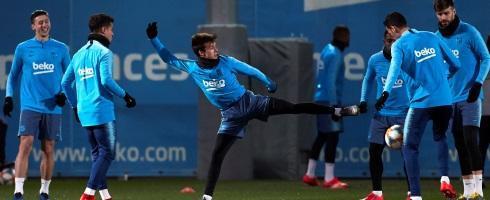 Barcelona midfielder Riqui Puig