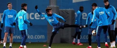 Barcelona midfielder Riqui Puig