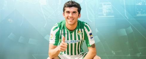 Real Betis midfielder Carles Alena 