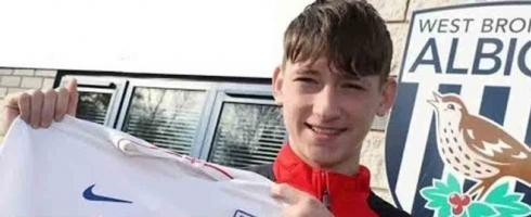 Barcelona teen Louie Barry