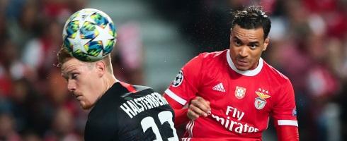 Benfica striker Raul de Tomas