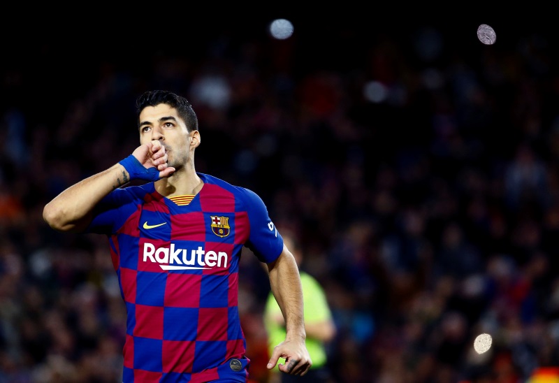 Barcelona striker Suarez wanted by Qatari club