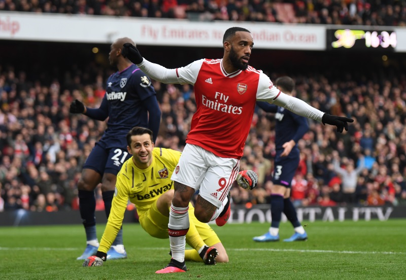 Atletico Madrid open talks for Arsenal’s Lacazette, open to player swap deal