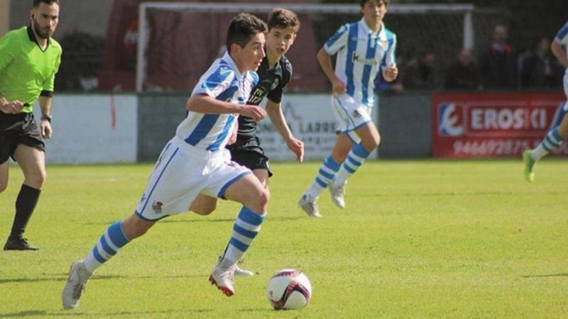 Barcelona sign teenage star Dani Rodríguez from Real Sociedad
