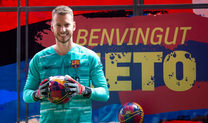 Barcelona goalkeeper Neto