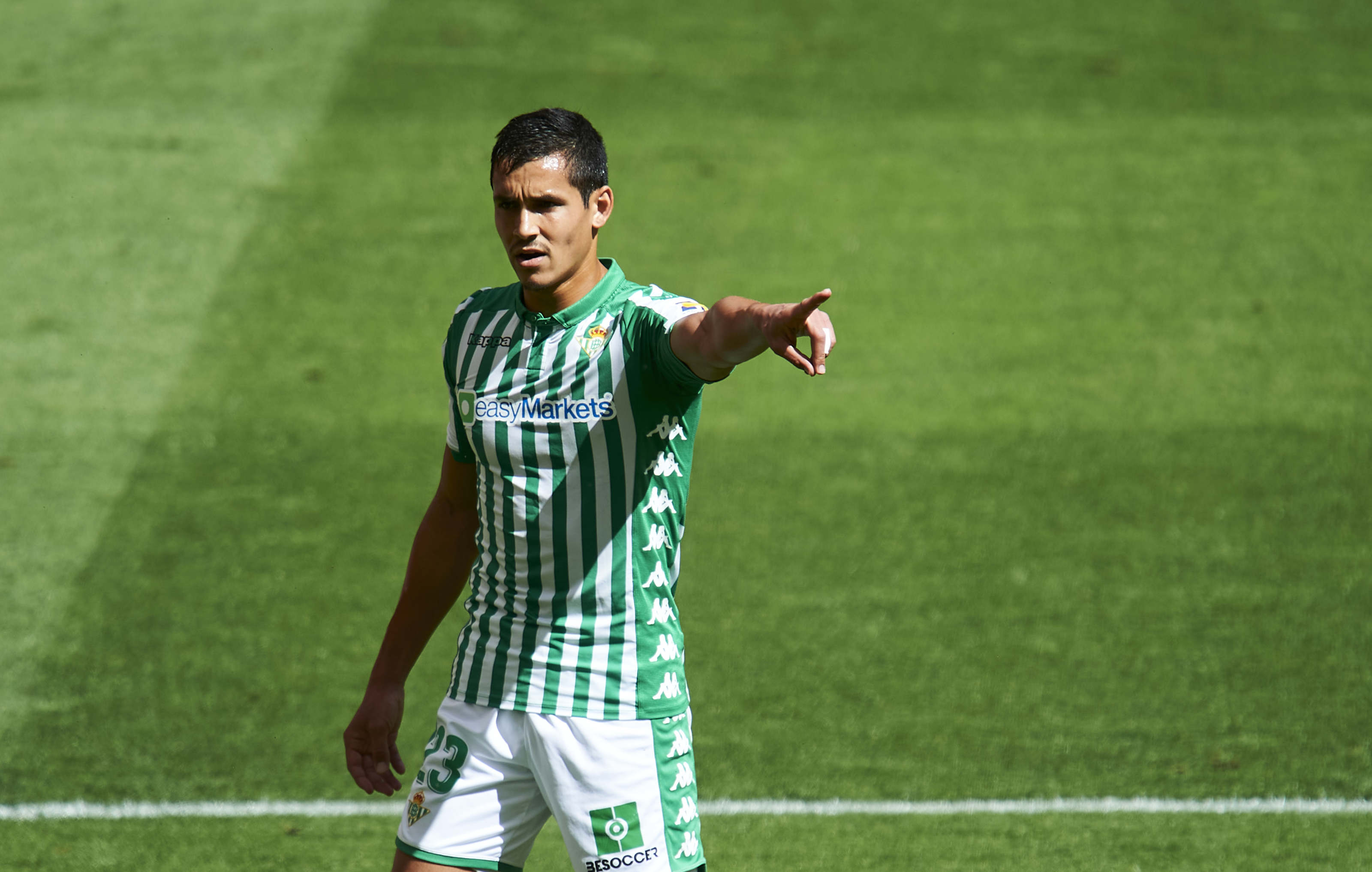 Aissa Mandi, Real Betis