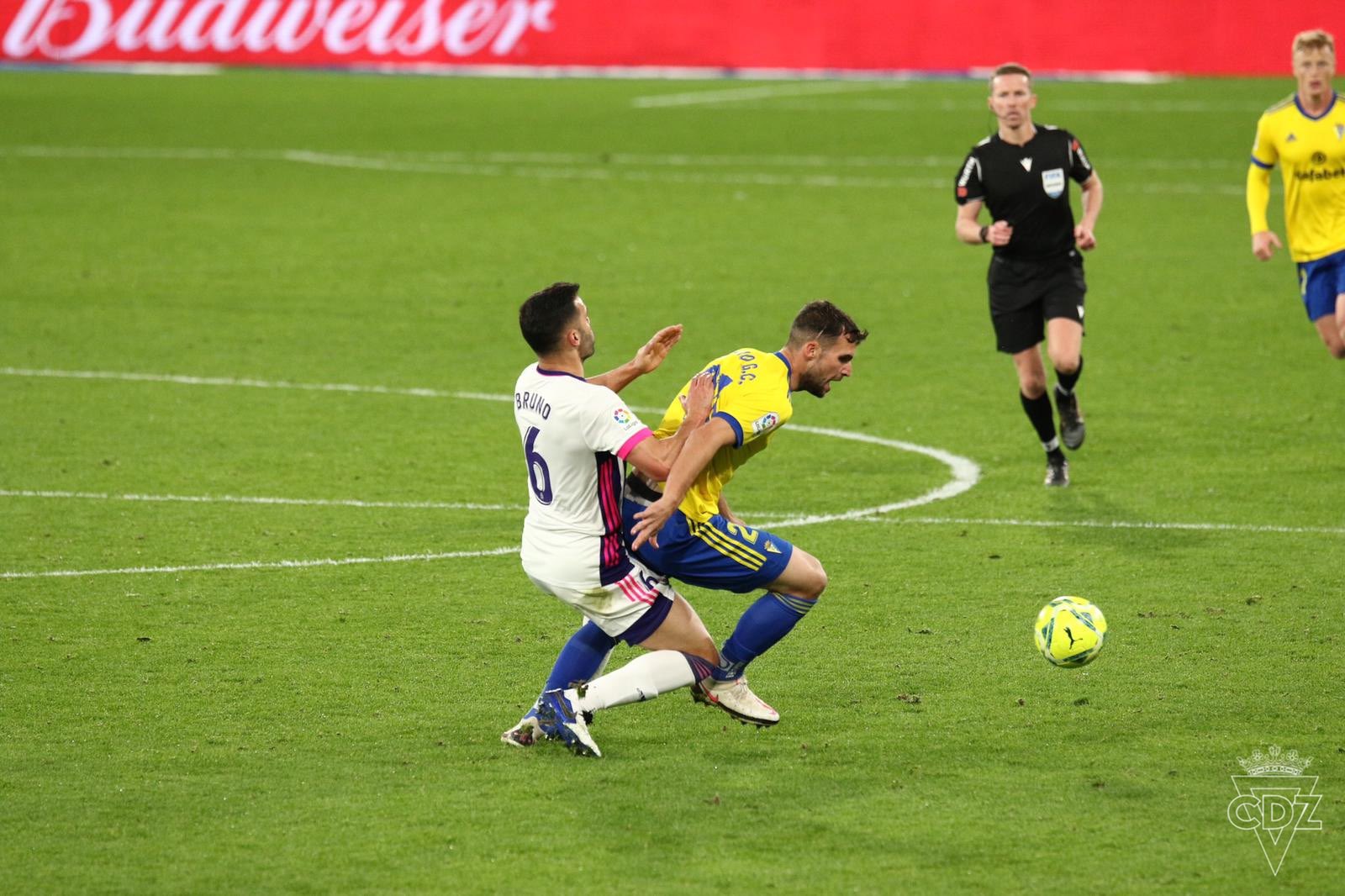 Cadiz v Real Valladolid