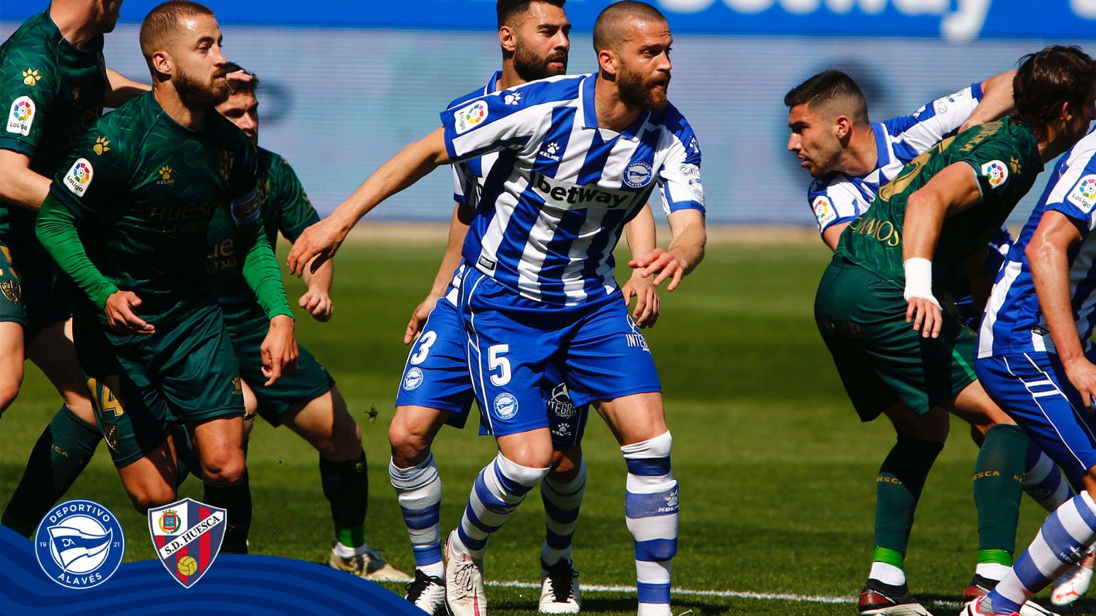 Alaves v Huesca