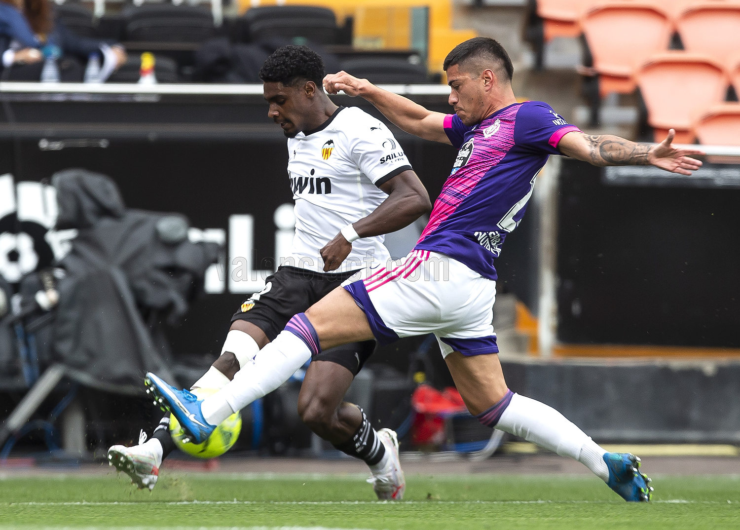 Valencia v Real Valladolid