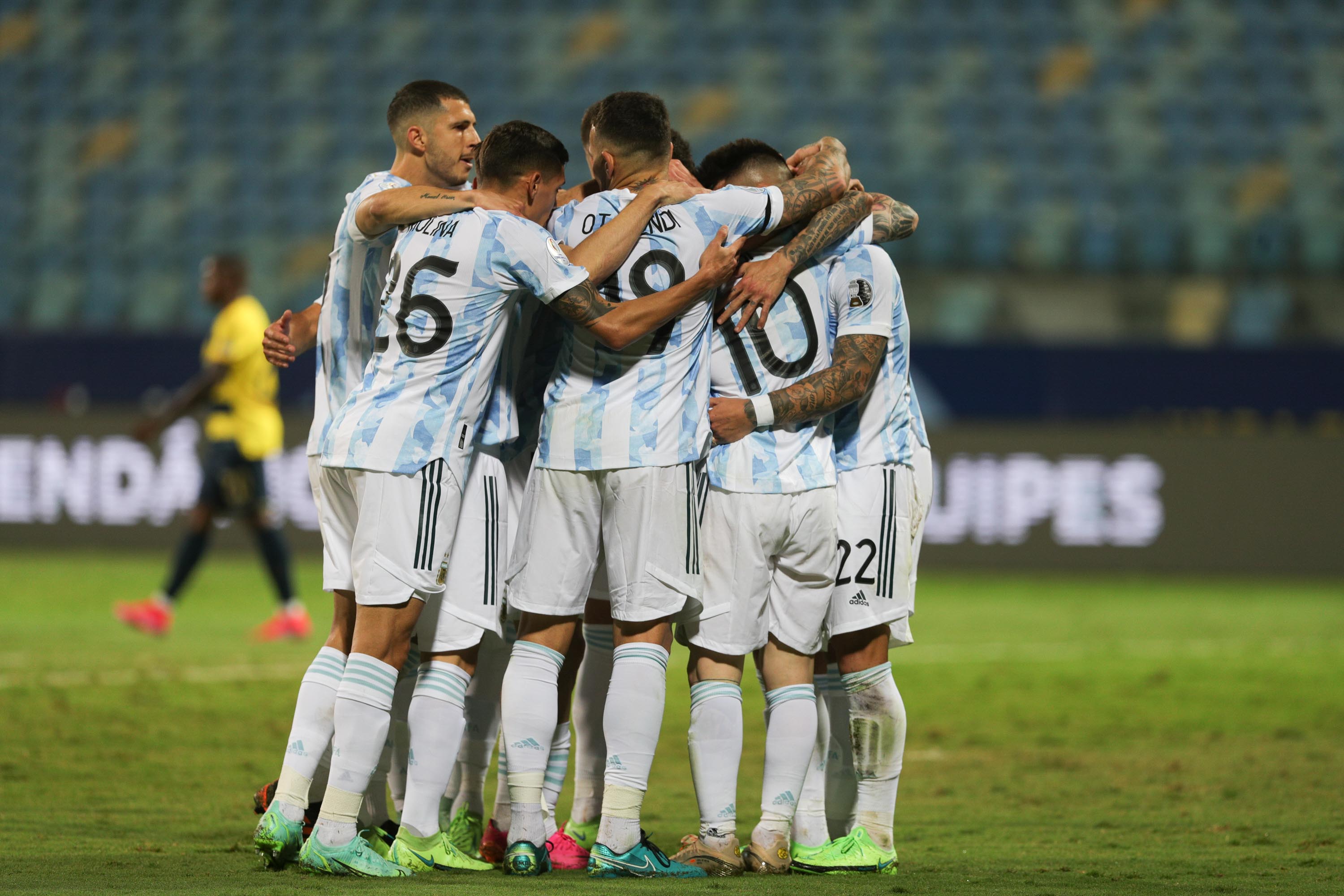 Argentine v Ecuador
