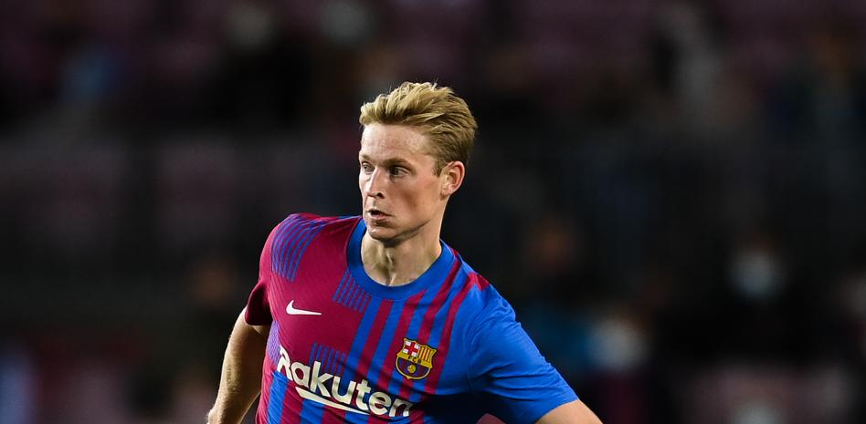Manchester City want Frenkie de Jong and Raheem Sterling swap with Barcelona