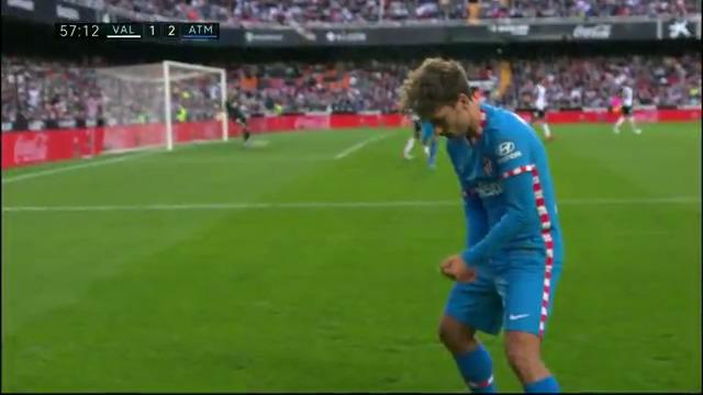 Watch: Antoine Griezmann scores golazo to regain Atletico Madrid’s lead at Valencia