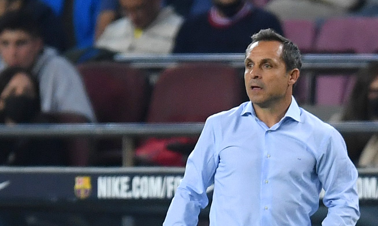 Sergi Barjuan of FC Barcelona