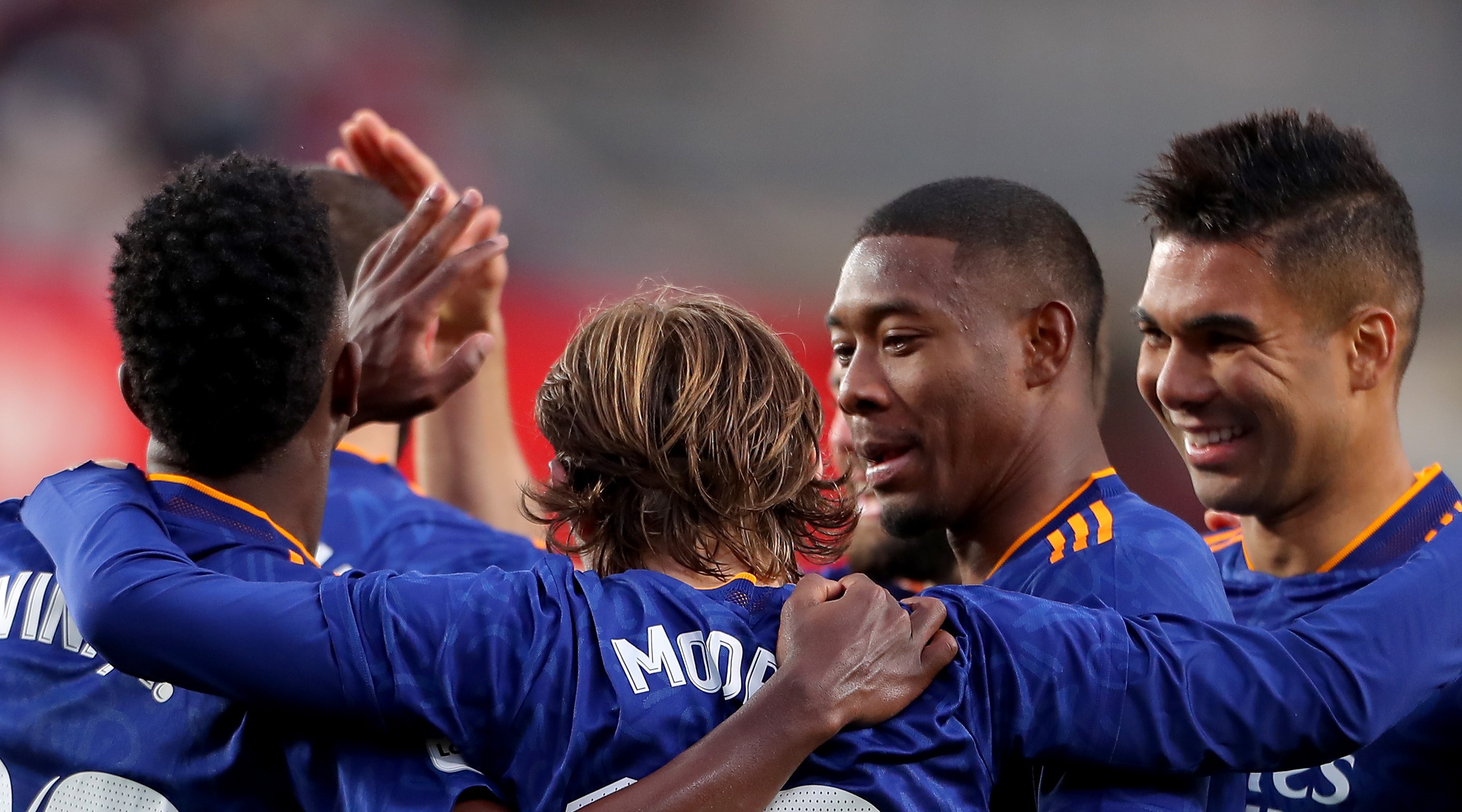 Real Madrid defeated Granada with ease