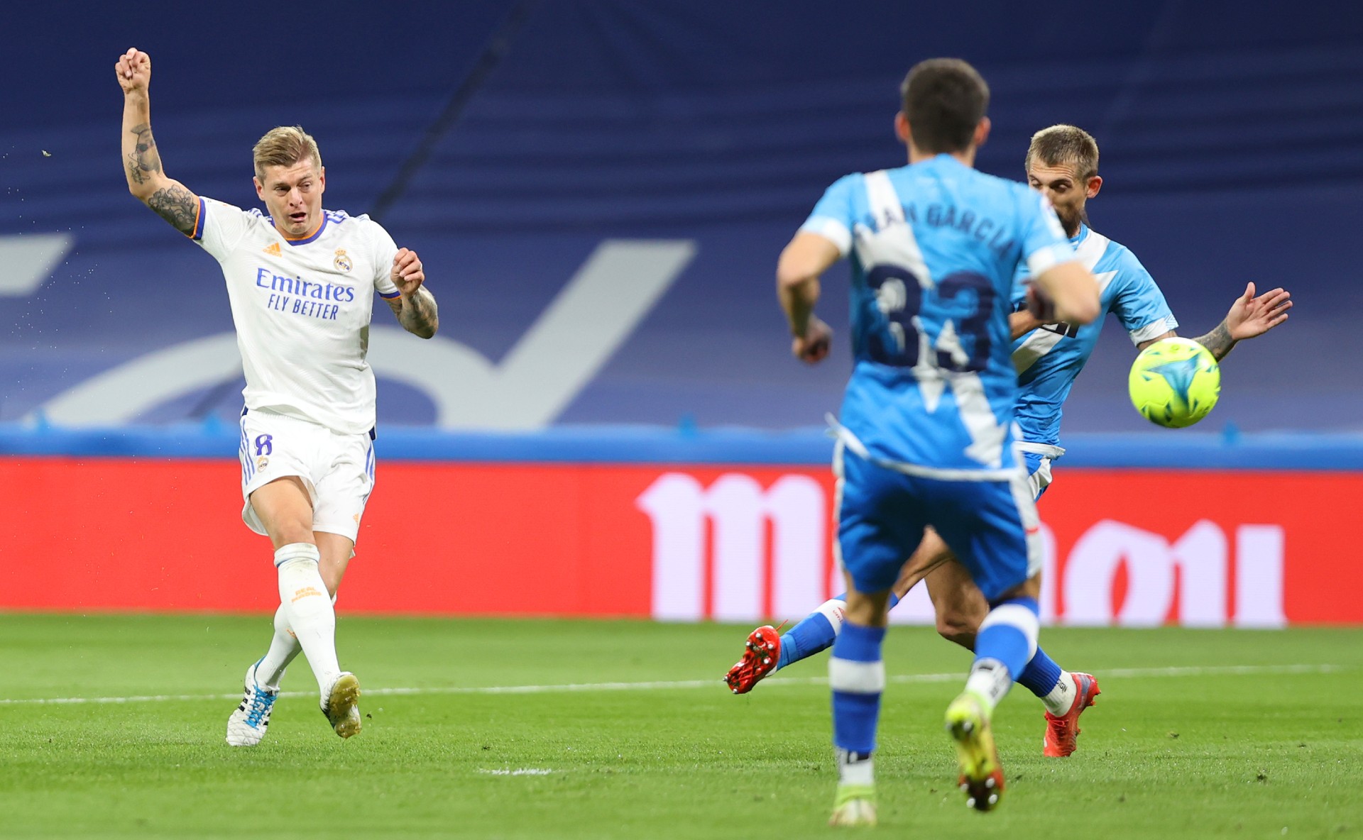 WATCH: Toni Kroos nets his first goal of 2021/22 as Real Madrid lead Rayo Vallecano