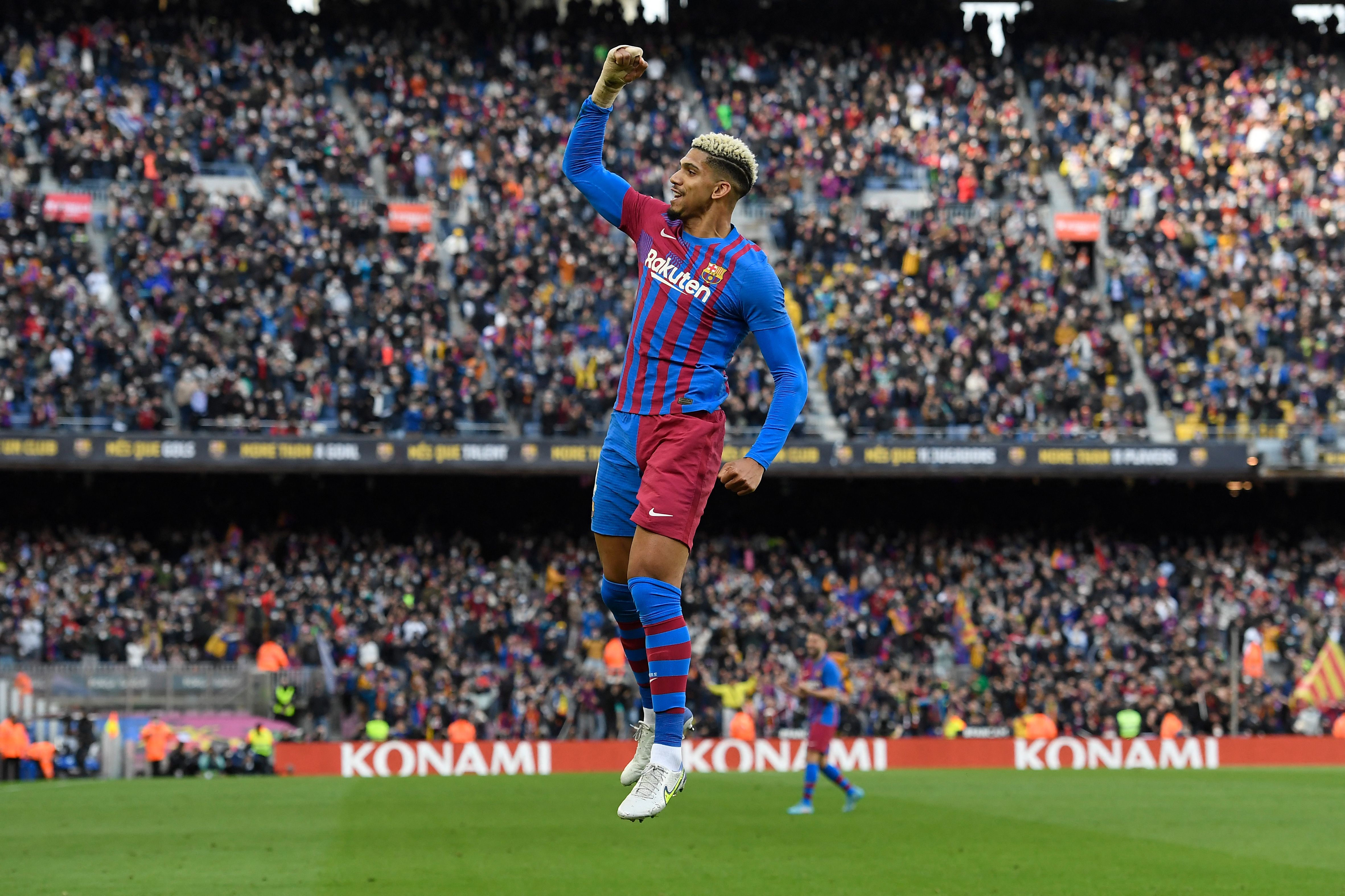 Ronald Araujo of FC Barcelona