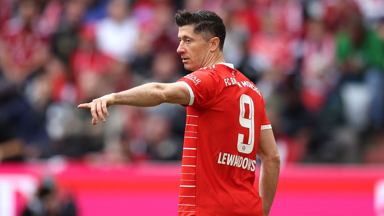 Bayern Munich confirm €60m Robert Lewandowski asking price