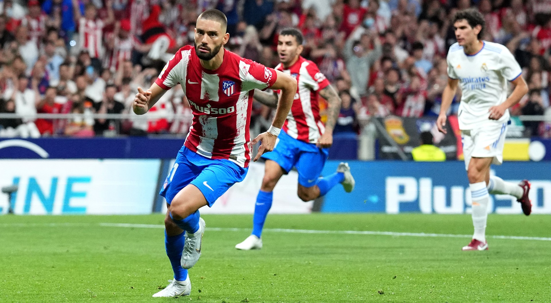 Yannick Carrasco