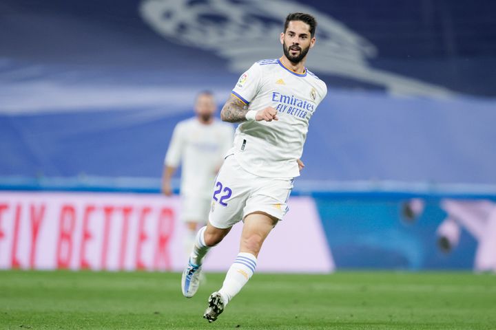 Isco linked with four clubs in three different countries as Real Madrid contract expires