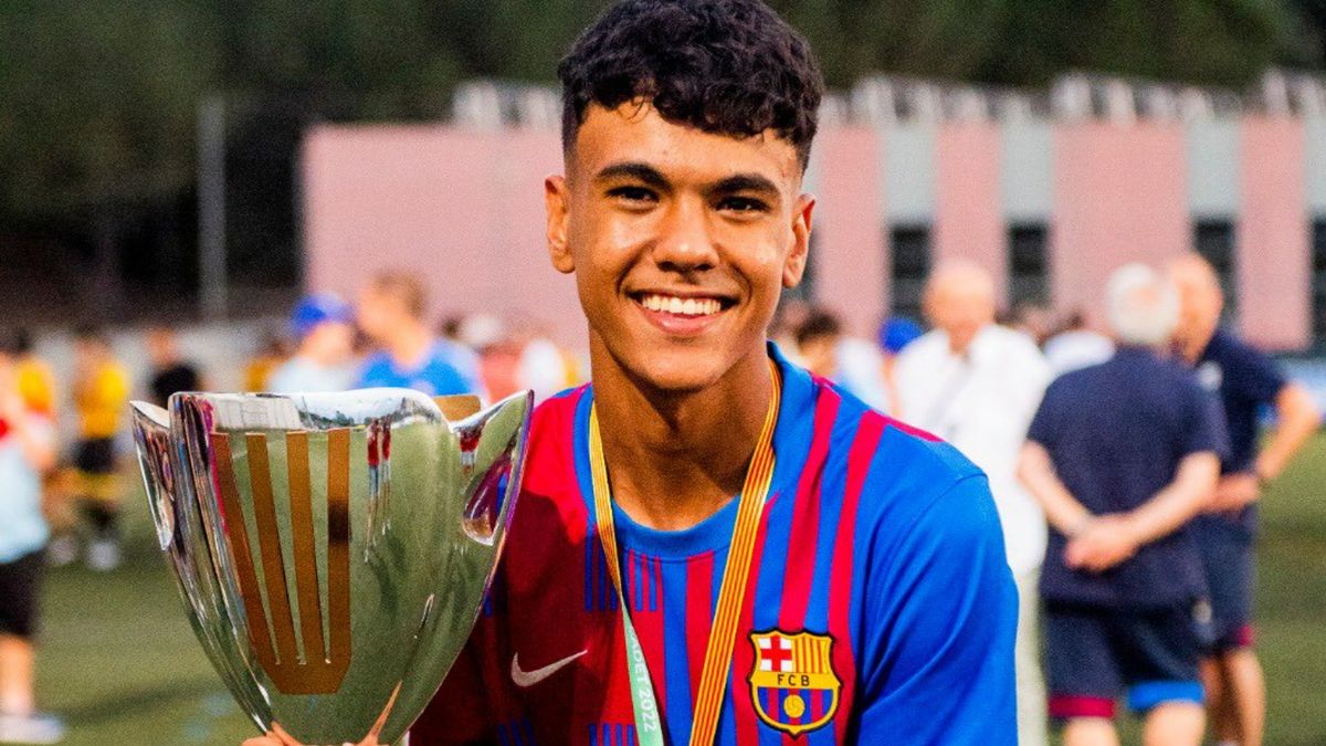 Aznou during his time at La Masia.
