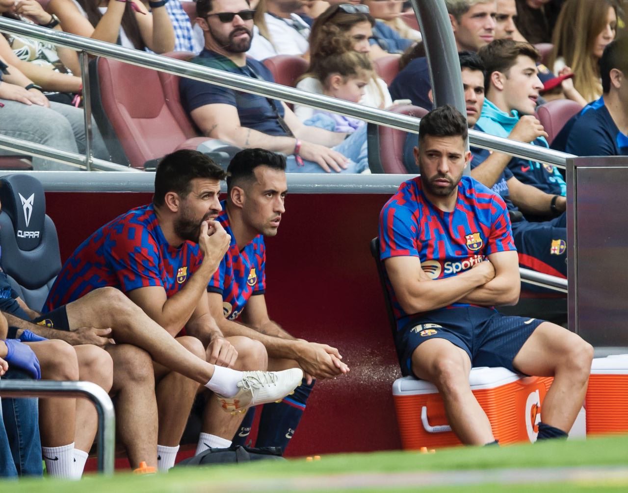 Barcelona veteran to hear club out over contract renewal