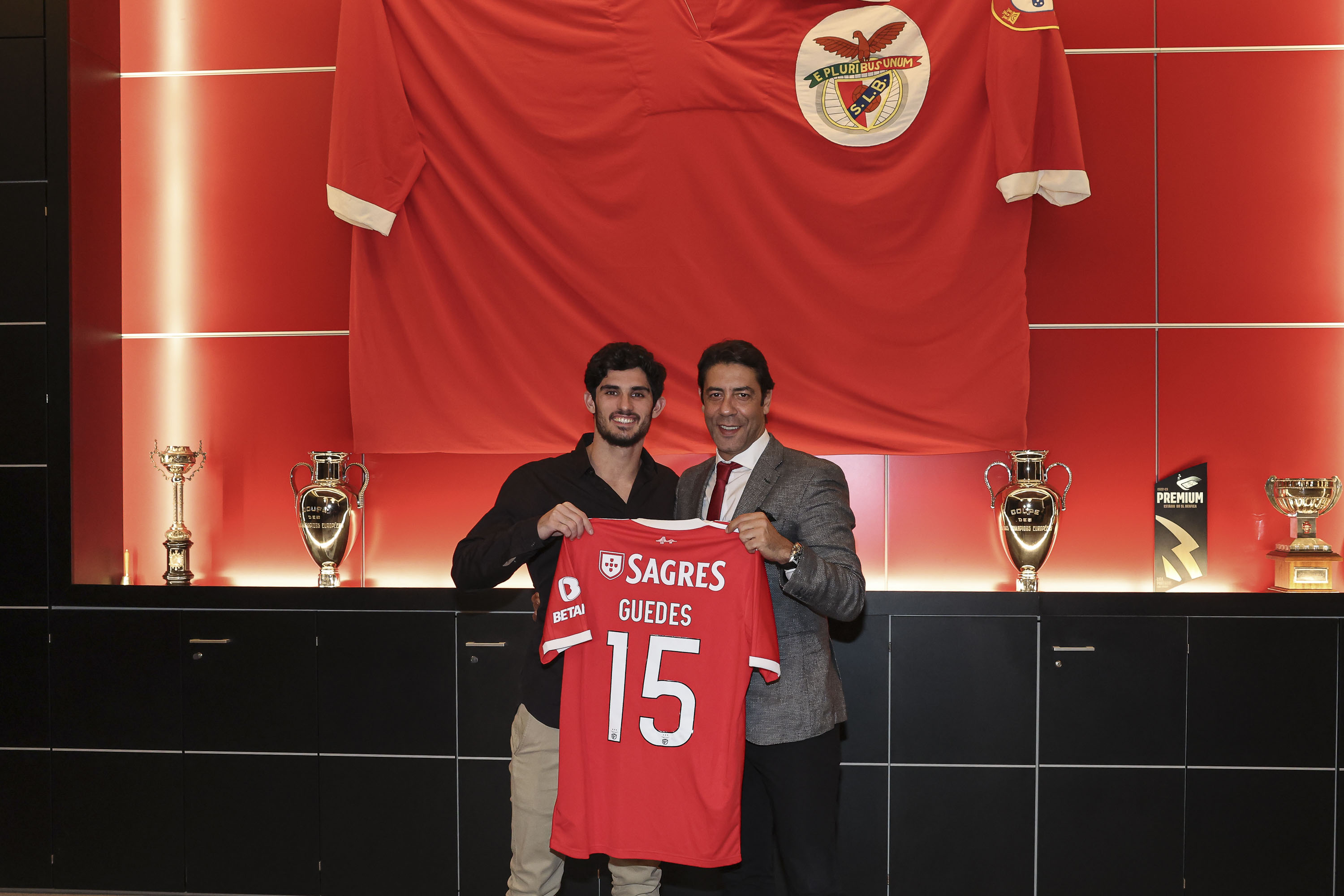 The reason the Barcelona transfer committee turned down Goncalo Guedes The reason the Barcelona transfer committee turned down Goncalo Guedes