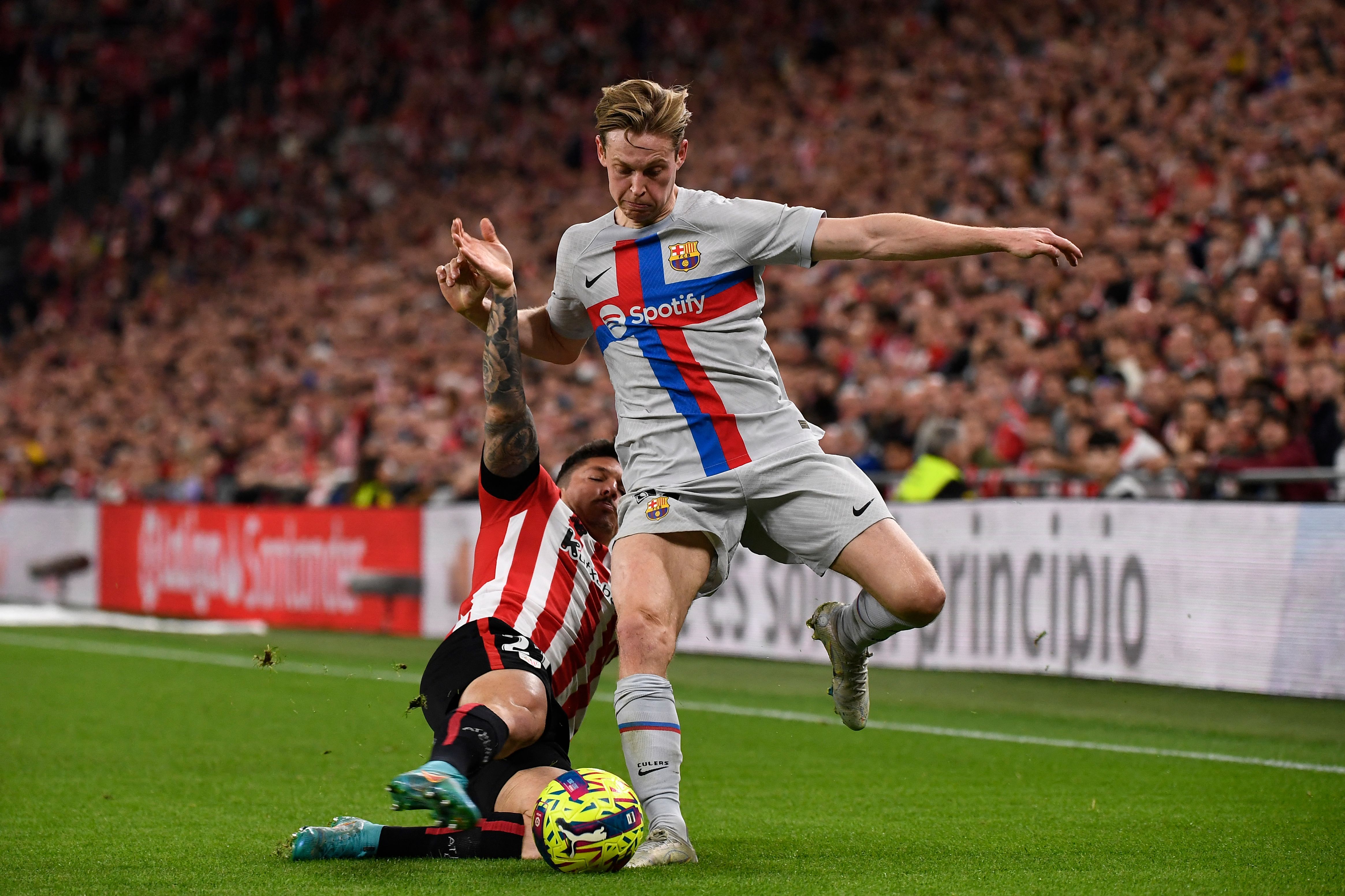 Liverpool to challenge Manchester United for Frenkie De Jong signing this summer