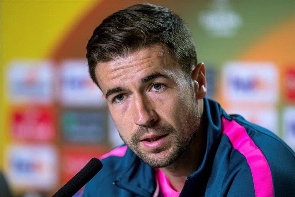 Gabi speaks to the press as an Atletico Madrid player.