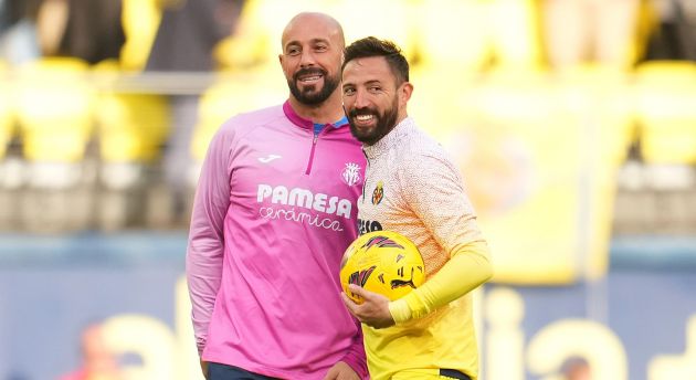 Pepe Reina and Jose Luis Morales
