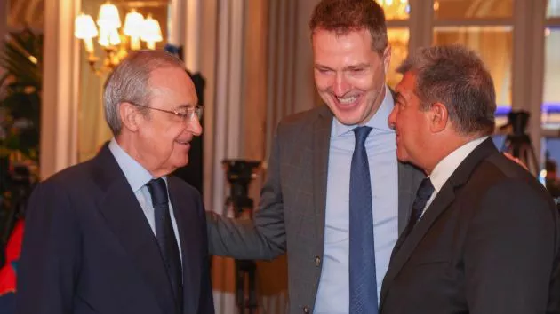 Laporta and Perez speak with A22 CEO Bern Reichart.