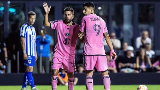 Jordi Alba and Luis Suarez