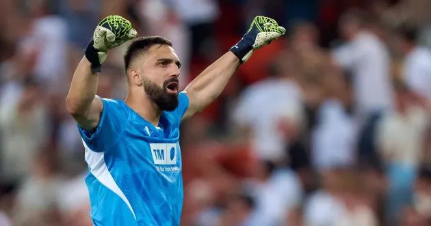 Mamardashvili celebrates for Valencia.