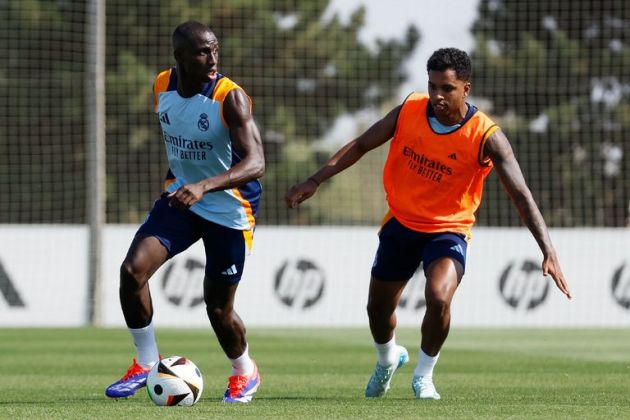 Rodrygo and Ferland Mendy in training