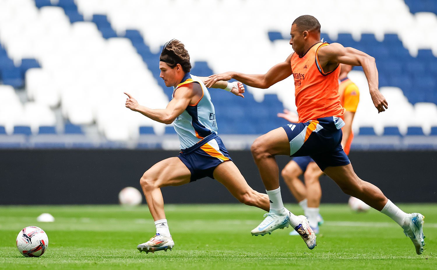 Fran Garcia and Mbappe in training