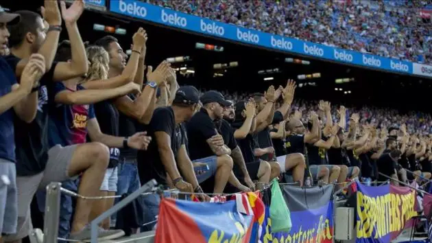 Barcelona's singning section.