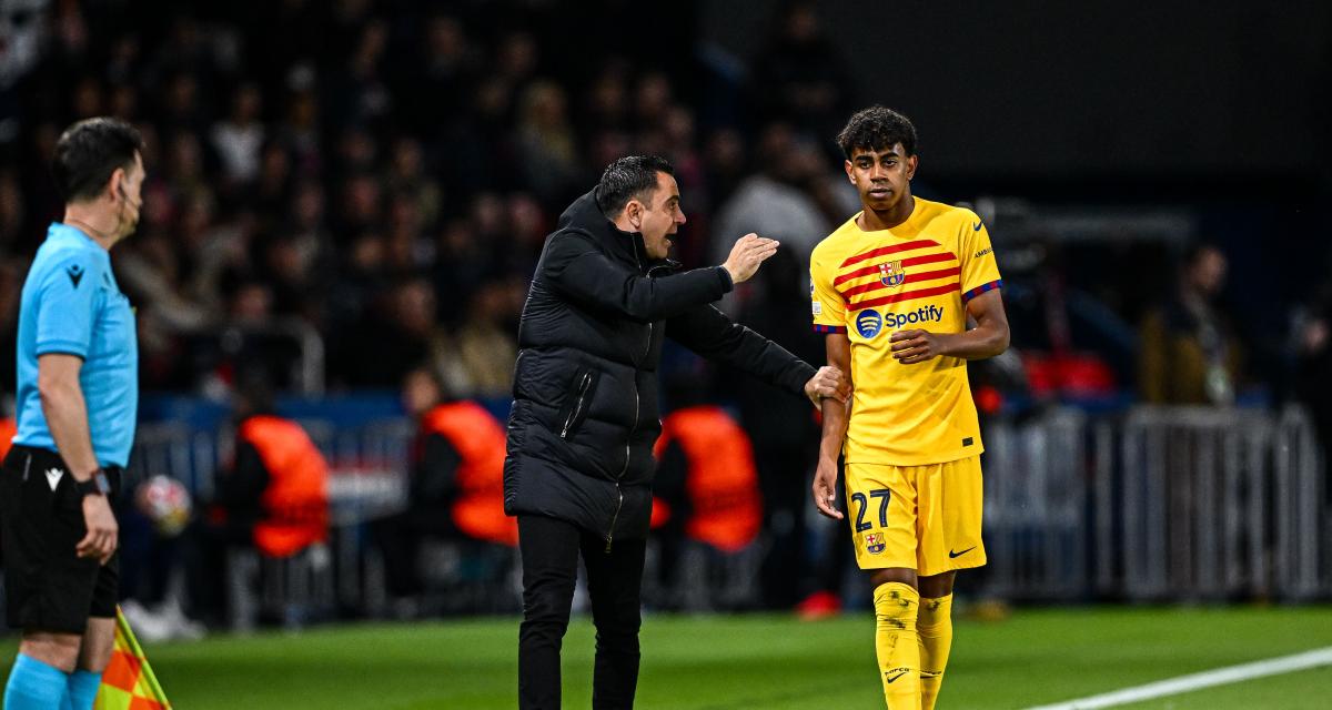 Xavi Hernandez with Lamine Yamal