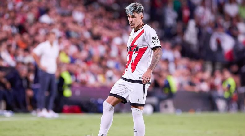 Andrei Ratiu in action at Vallecas.