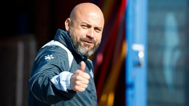 Manolo Gonzalez thumbs up.