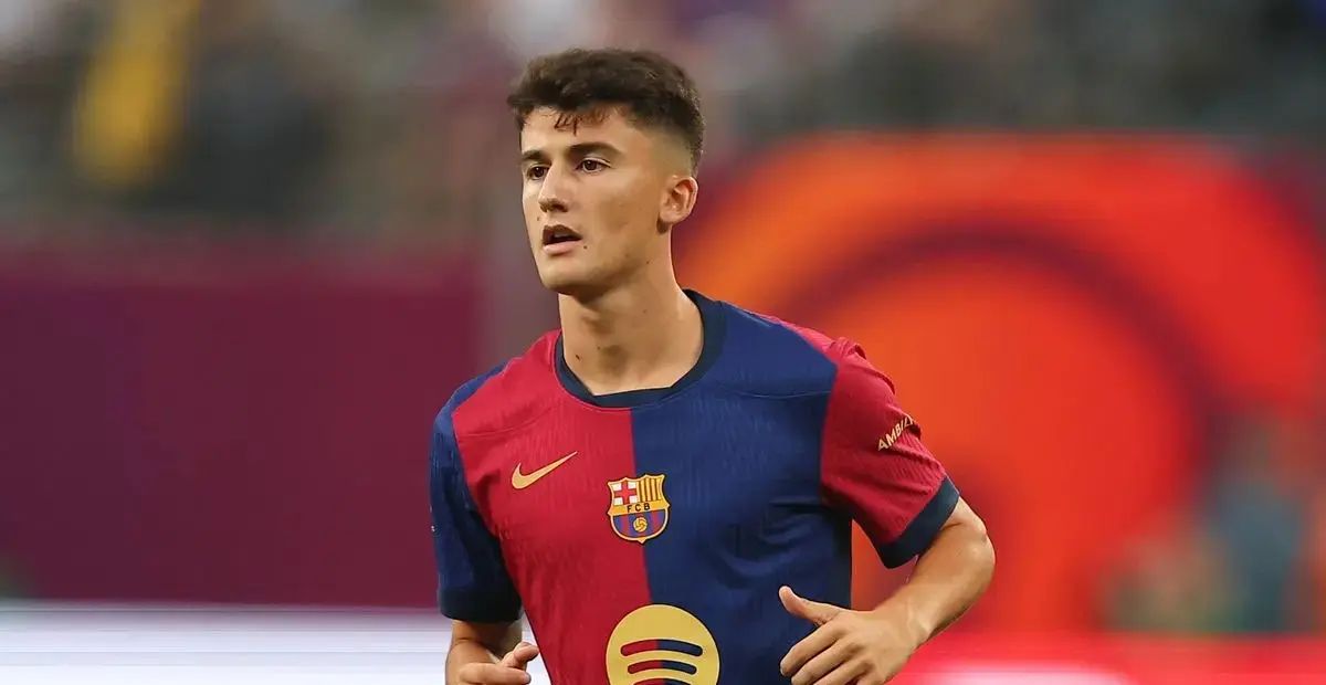 Unai Hernandez playing for FC Barcelona