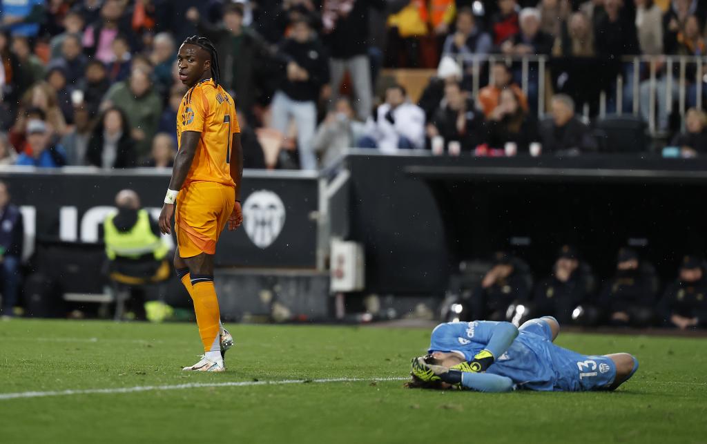 Vinicius before his red card.