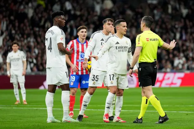 Vazquez, Asencio and Tchouameni complain to the referee.