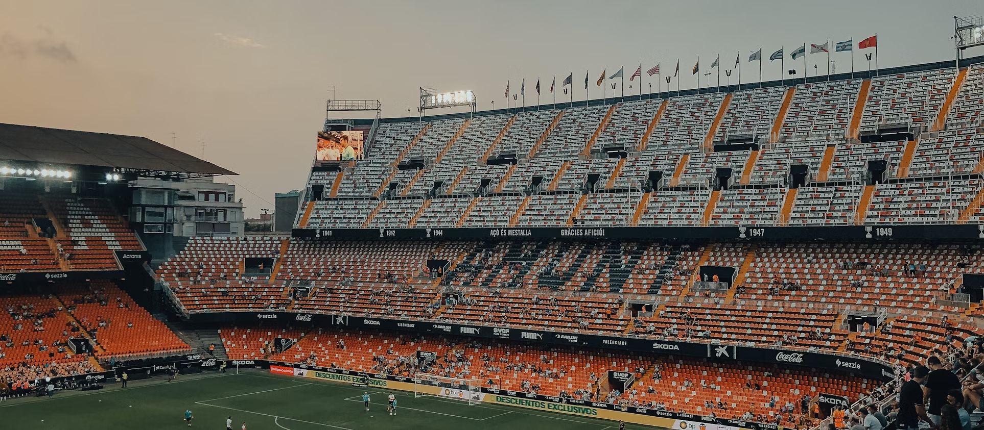 Mestalla is the venue for Valencia-Real Oviedo.