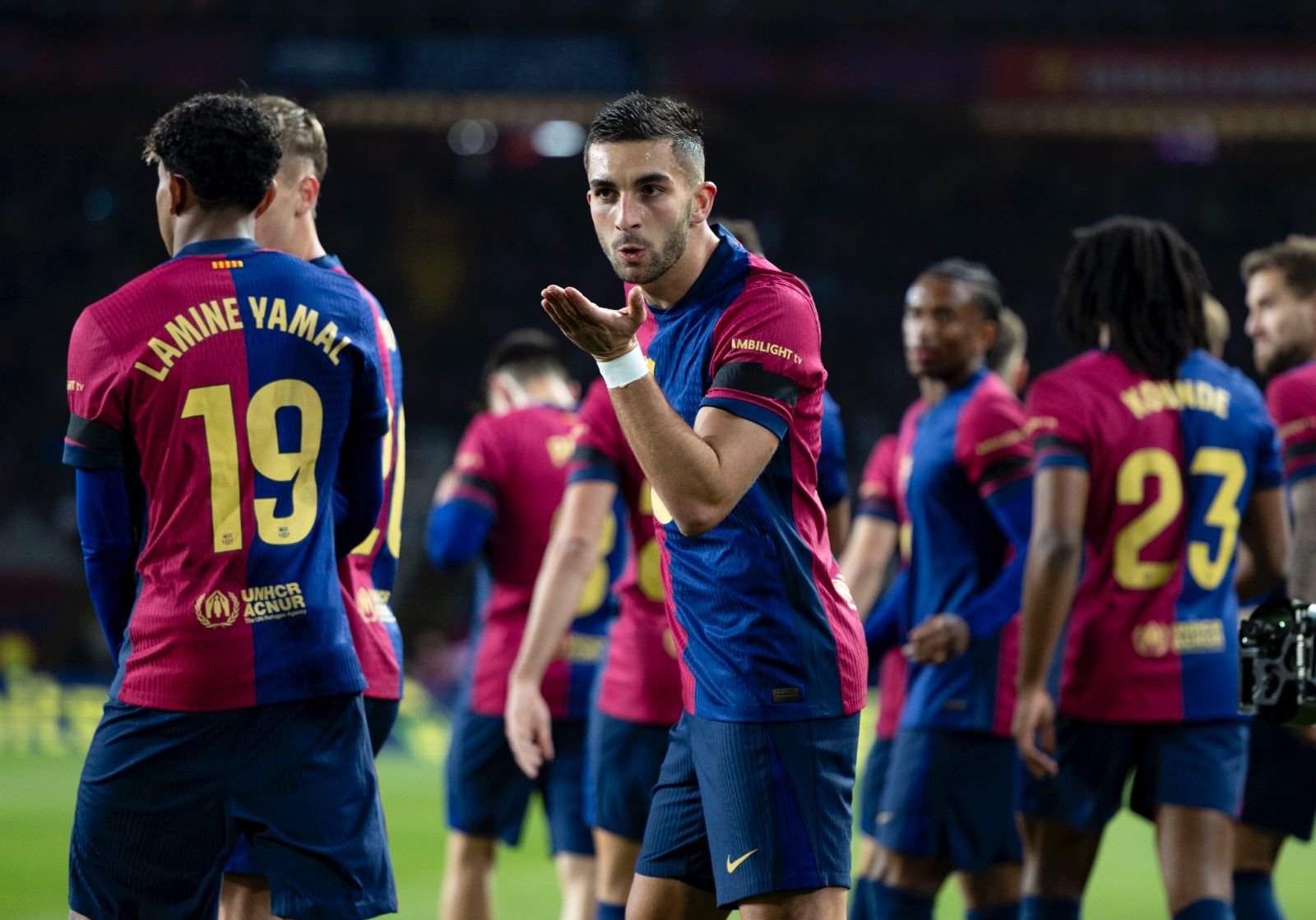 Ferran Torres Torres celebrates against Osasuna.